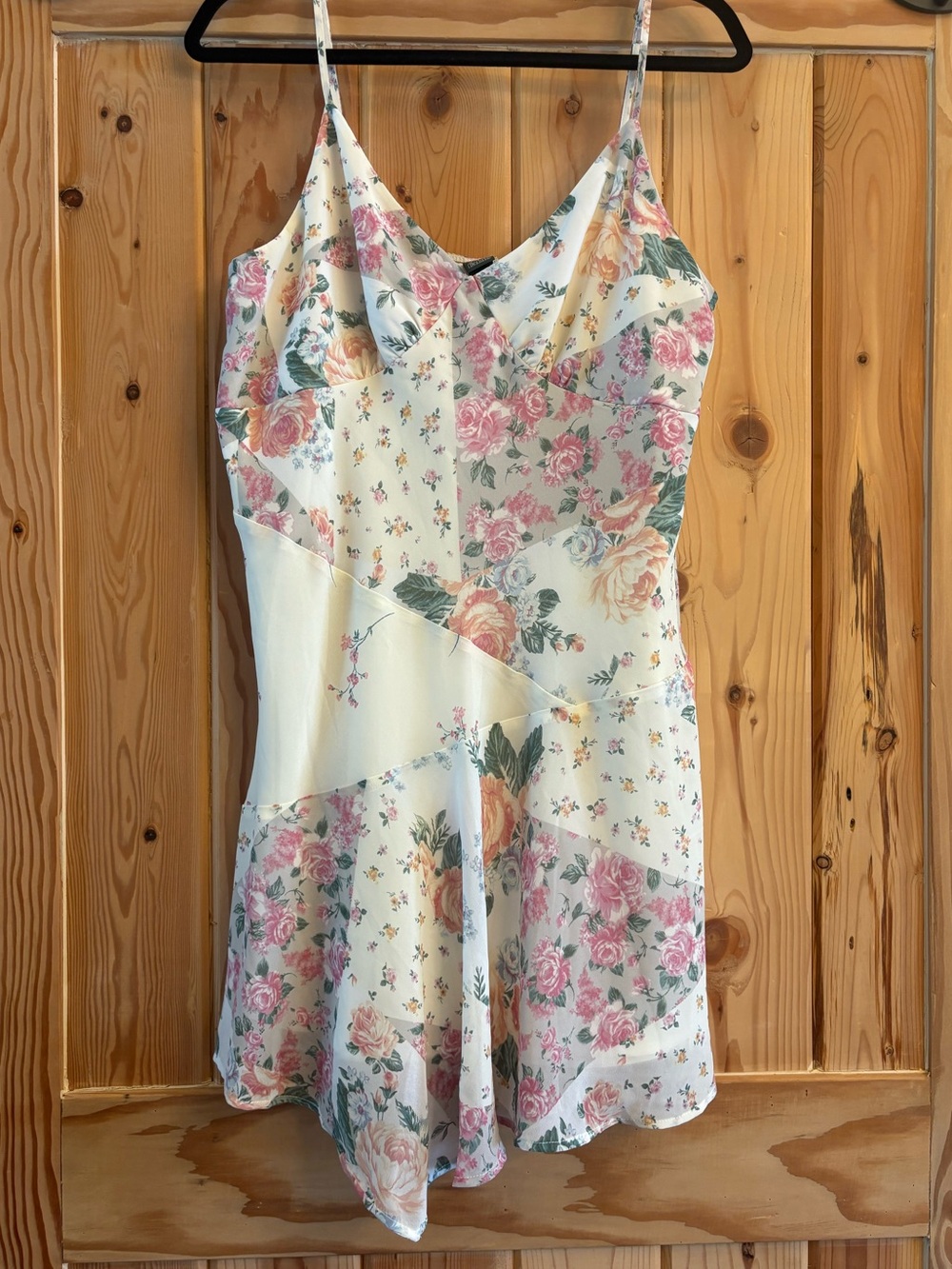 Floral dress -new w/o tags